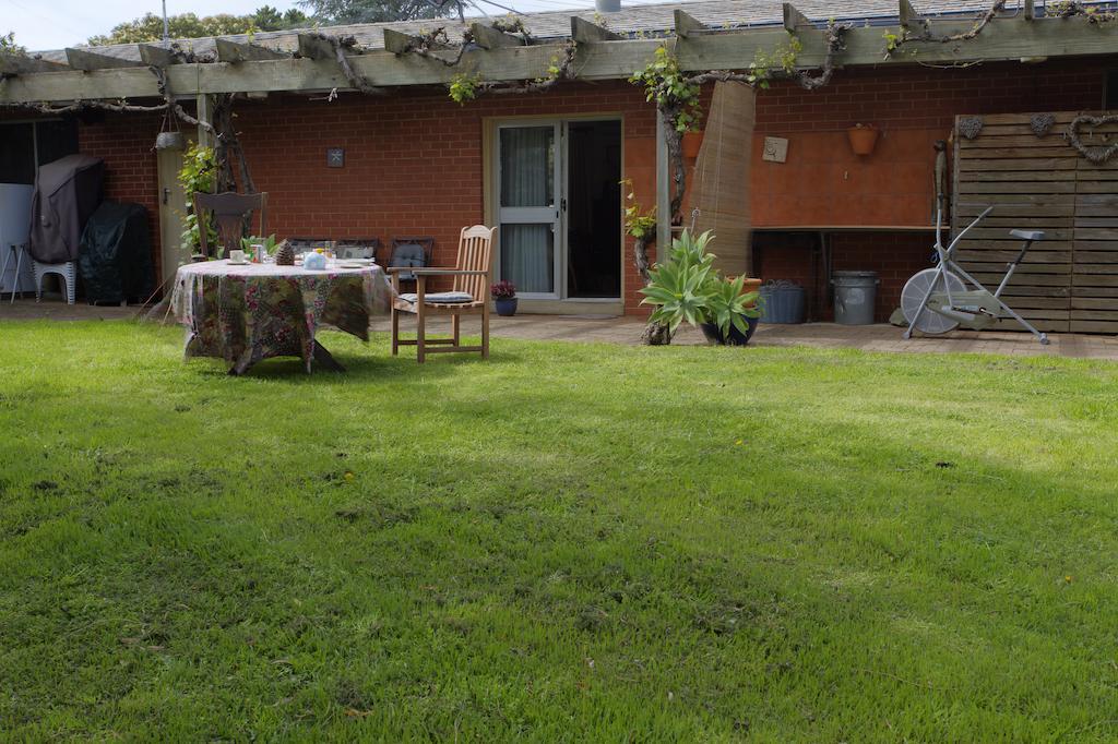 Quilters Studio กอว์เลอร์ ภายนอก รูปภาพ